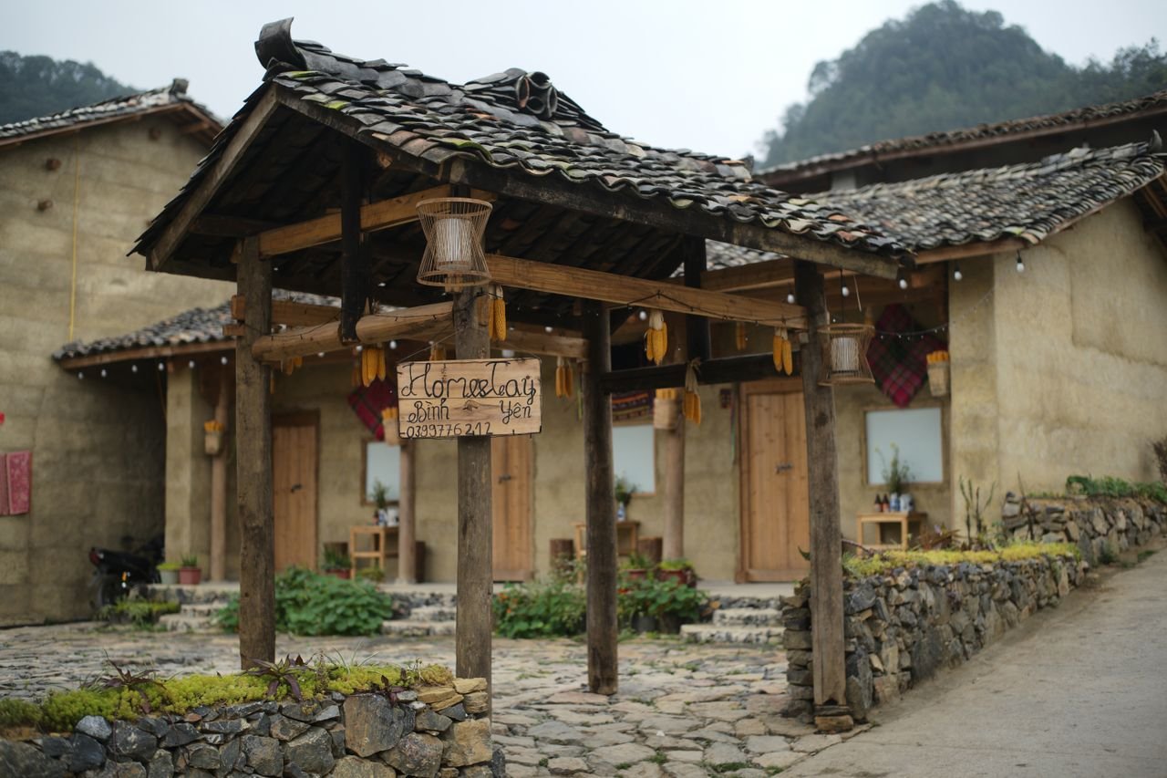 services-02 Rustic Vietnamese homestay with traditional architecture in Ha Giang, Vietnam.